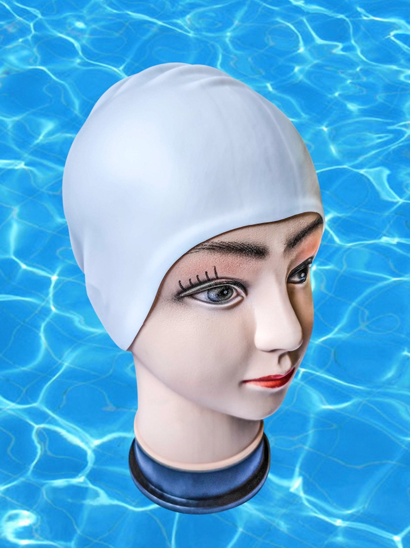 Seamless swim cap