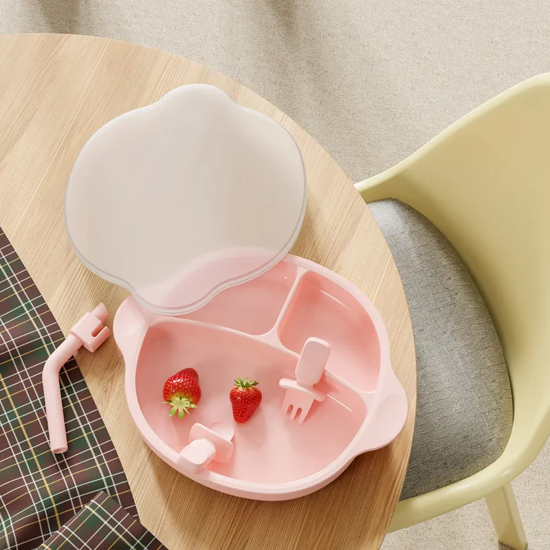 Baby suction plate with lid